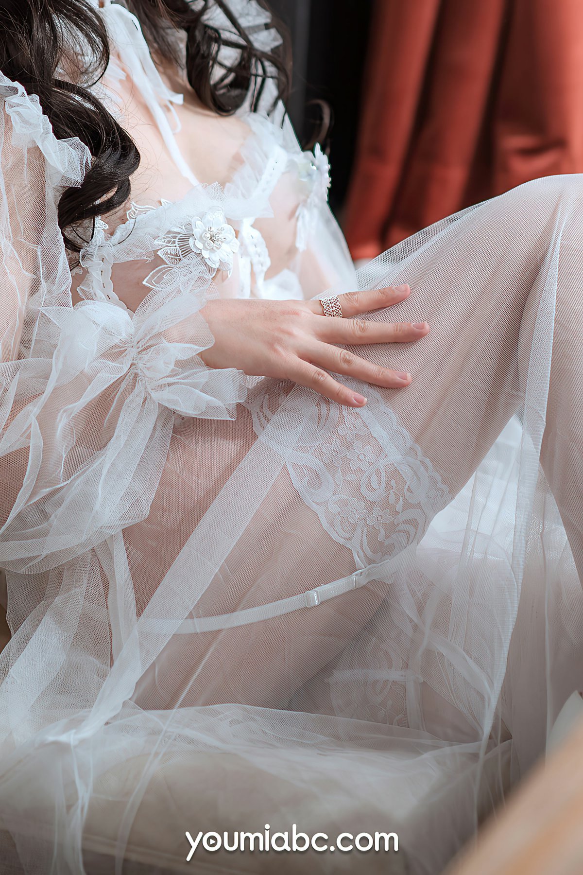 [尤蜜YouMiabc] 抖娘利世 花嫁女郎