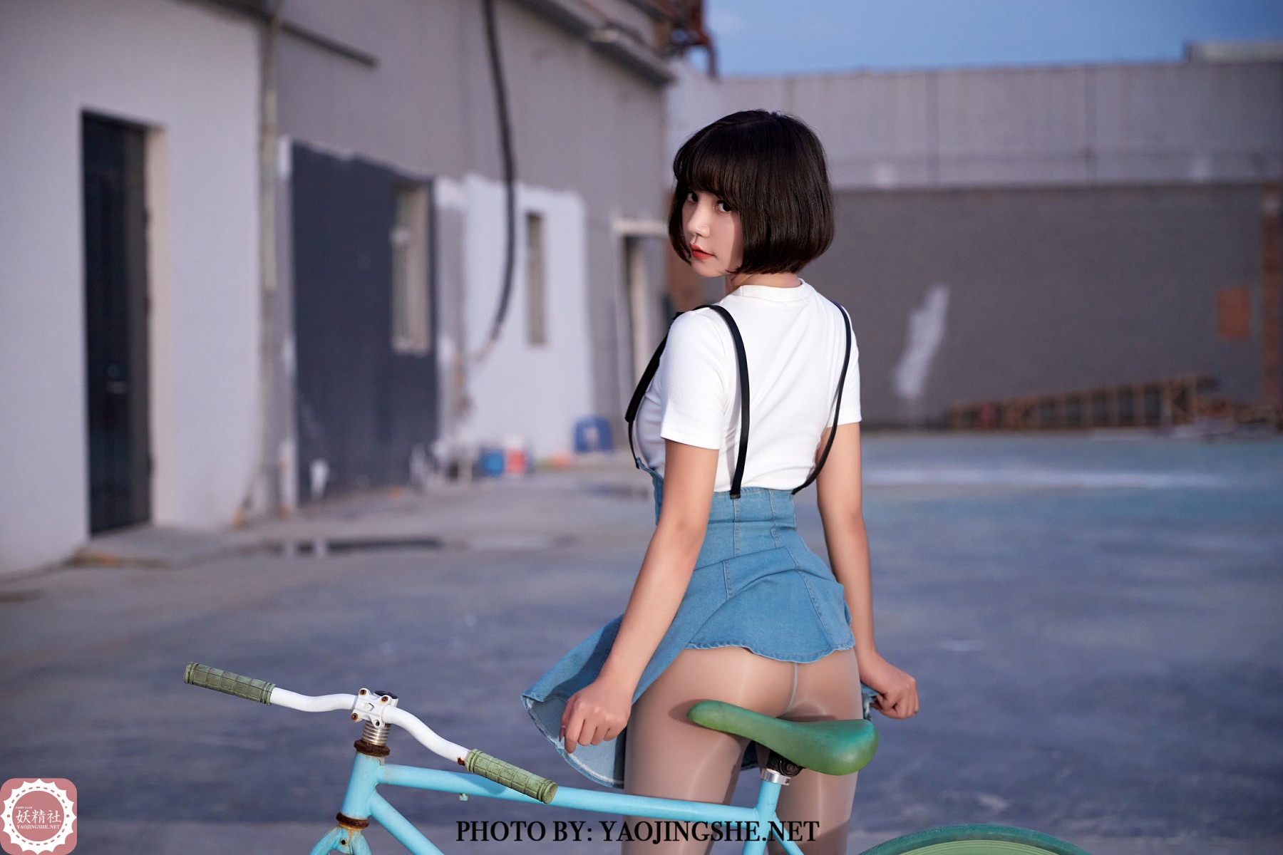 [妖精社] 2020.12.07 T2043《唐飞飞-回家路上》