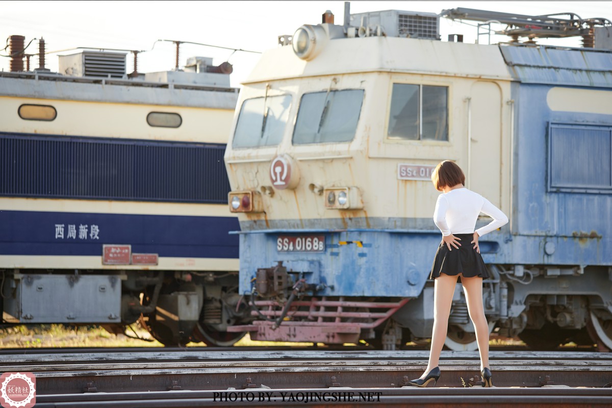 [妖精社] 2020.11.28 T2042《唐飞飞-逆光车站》