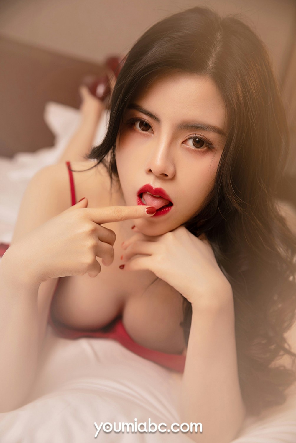 [YouMi尤蜜] 2022.02.16 白甜 赌场女王