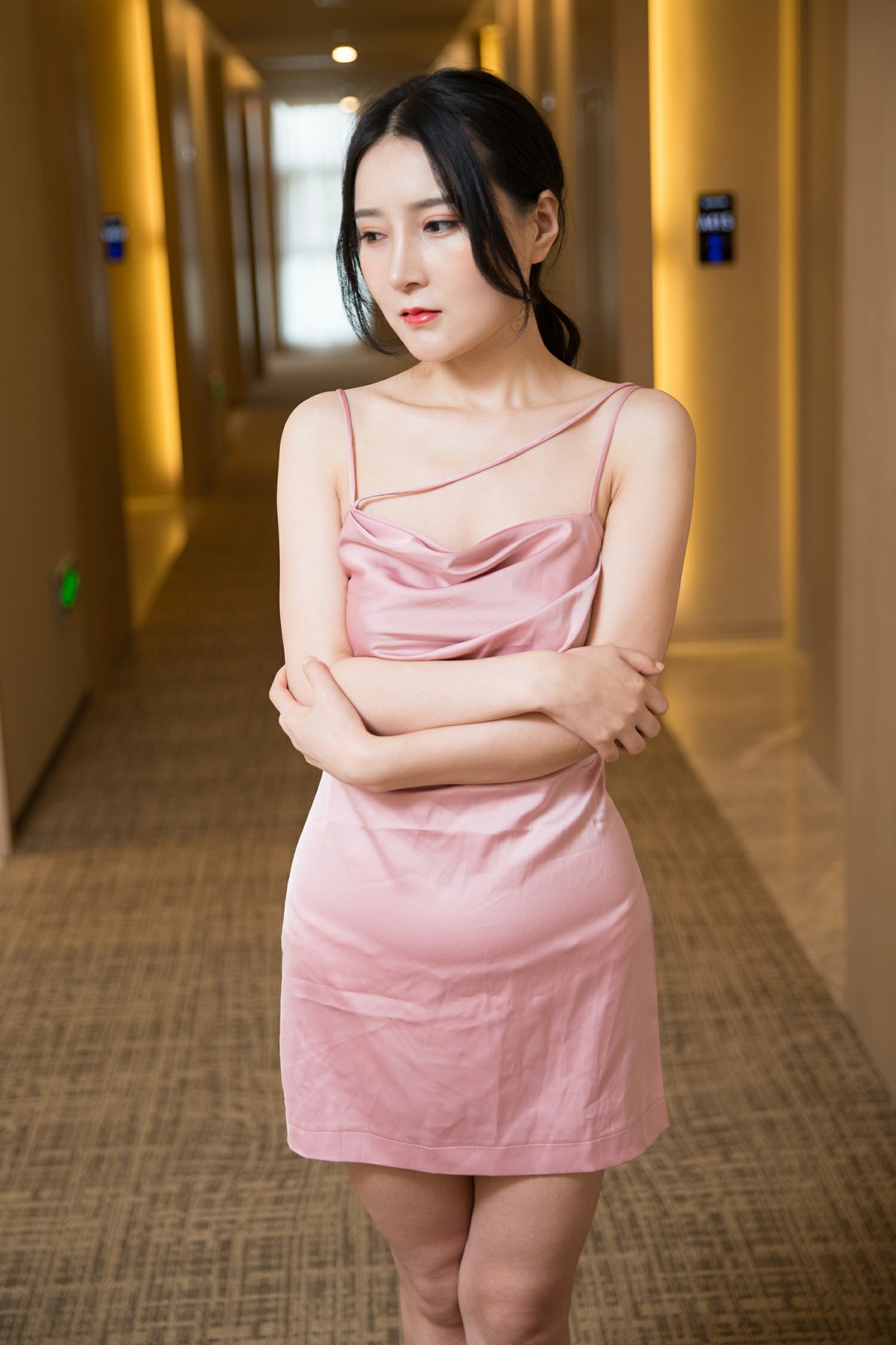 [TouTiao头条女神] 2020.08.09 韵竹 空姐诱惑