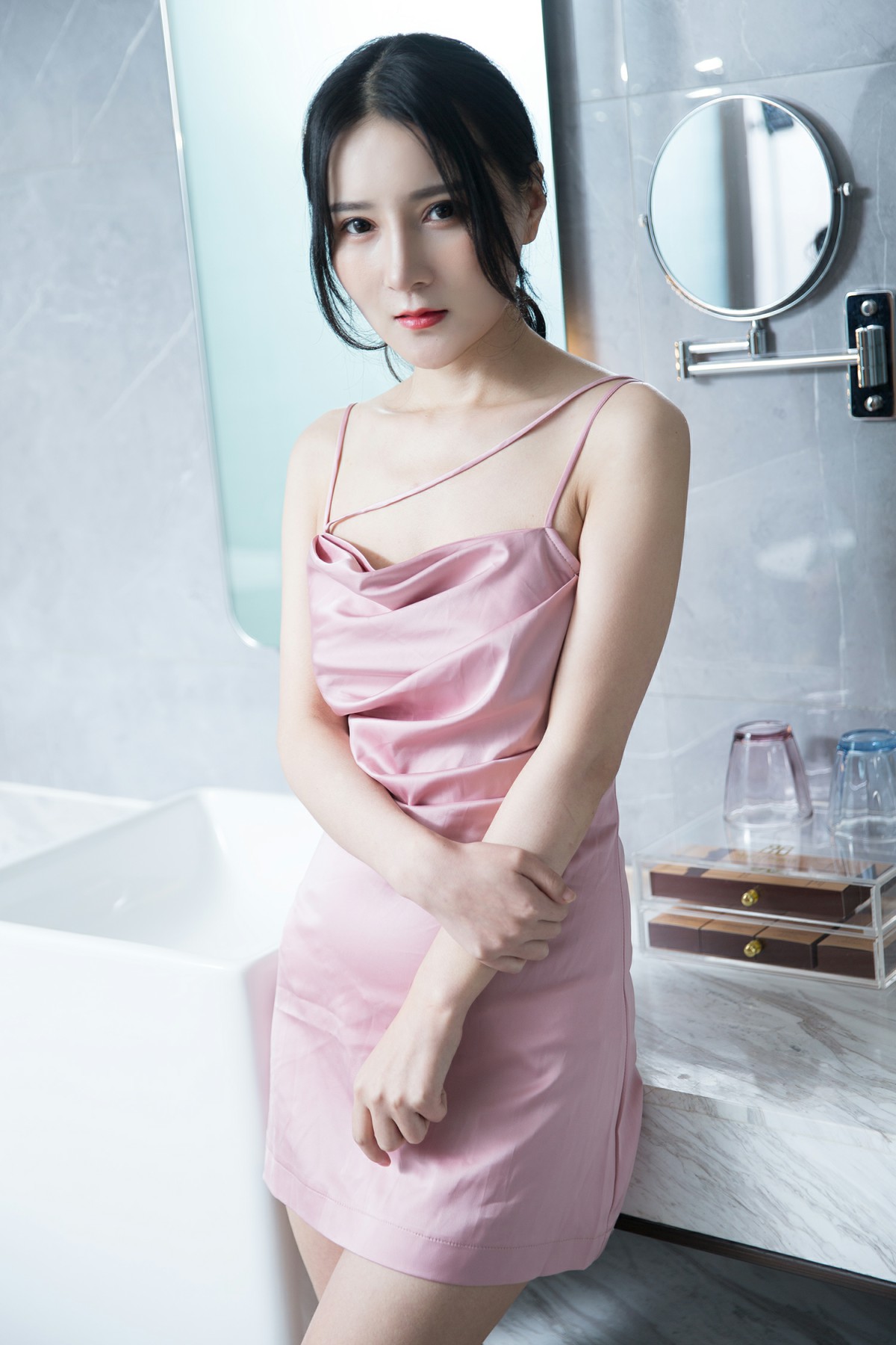 [TouTiao头条女神] 2020.08.09 韵竹 空姐诱惑