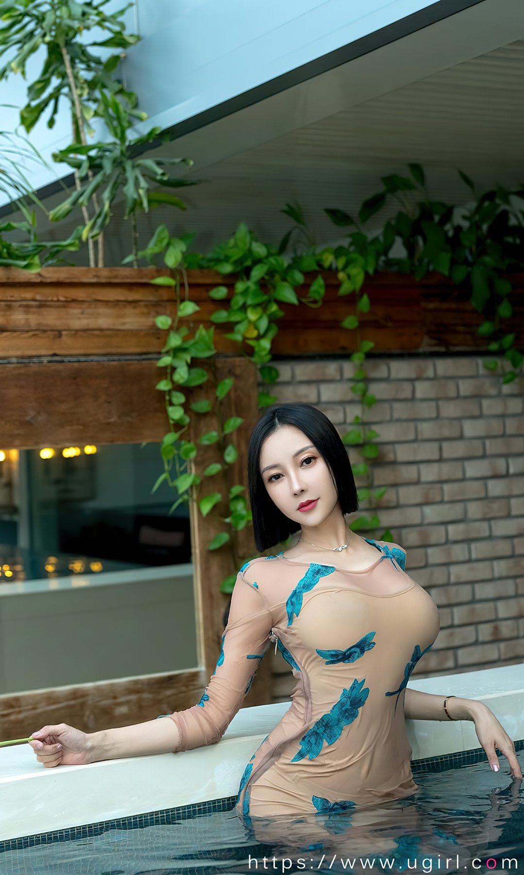 [Ugirls尤果网]爱尤物专辑 2022.11.05 No.2449 果儿Victoria 爱情乐章