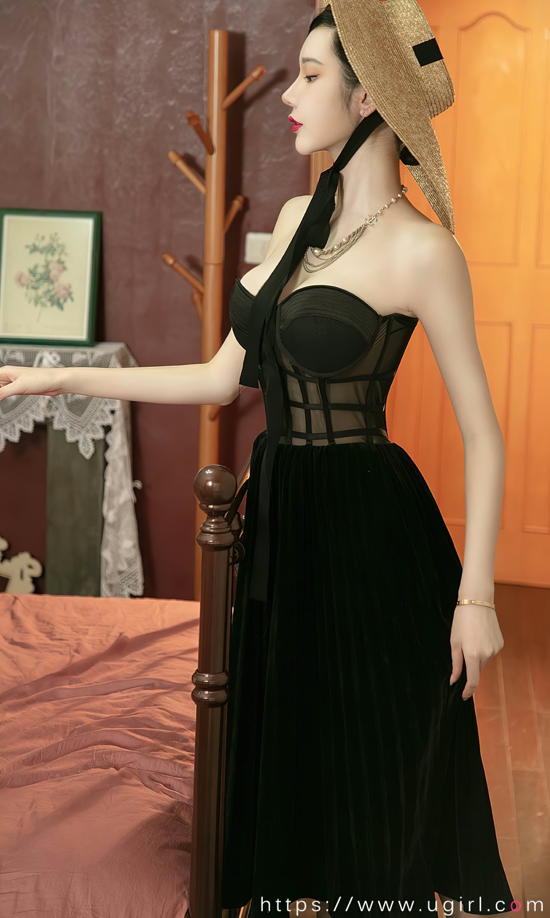 [Ugirls尤果网]爱尤物专辑 2022.08.26 No.2398 萌琪琪 回忆诗篇