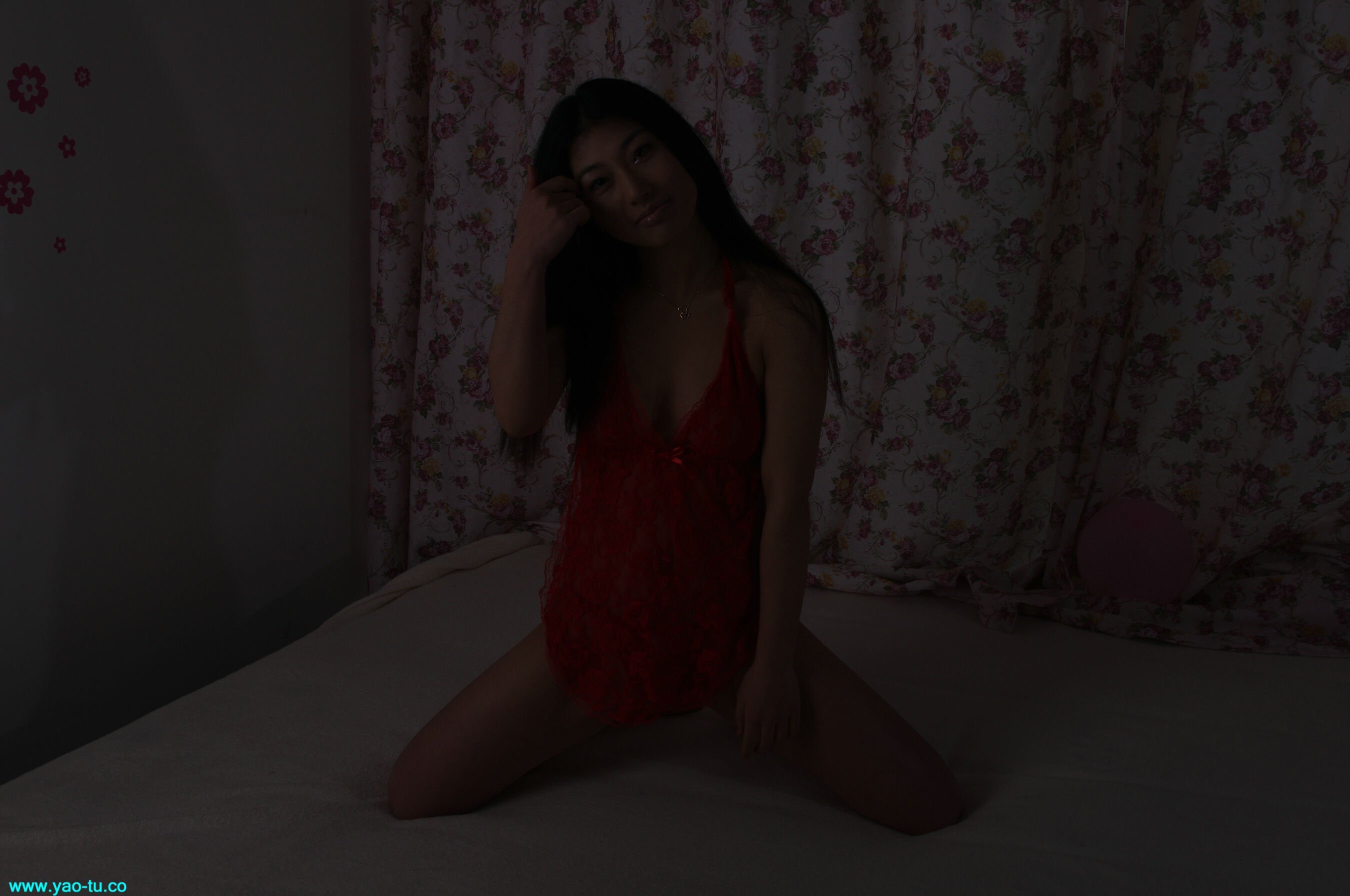 国模小柔大尺度人体私拍套图