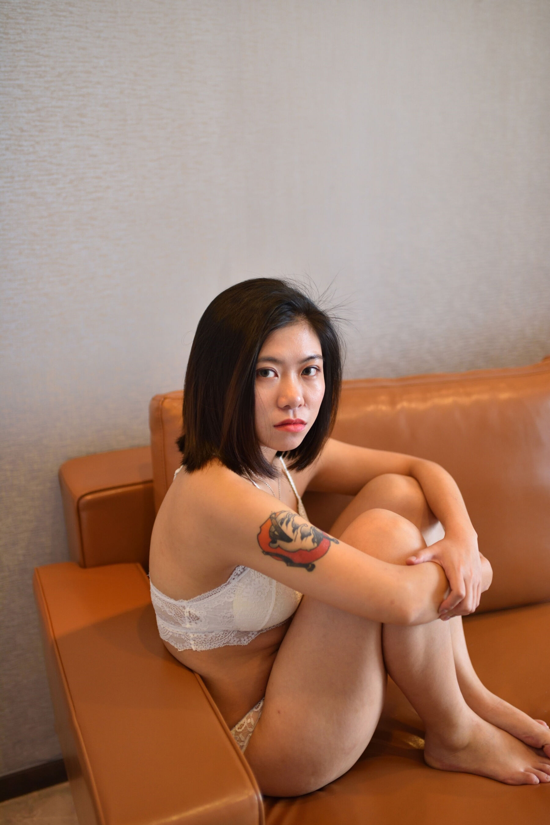 国模小宇人体私拍套图