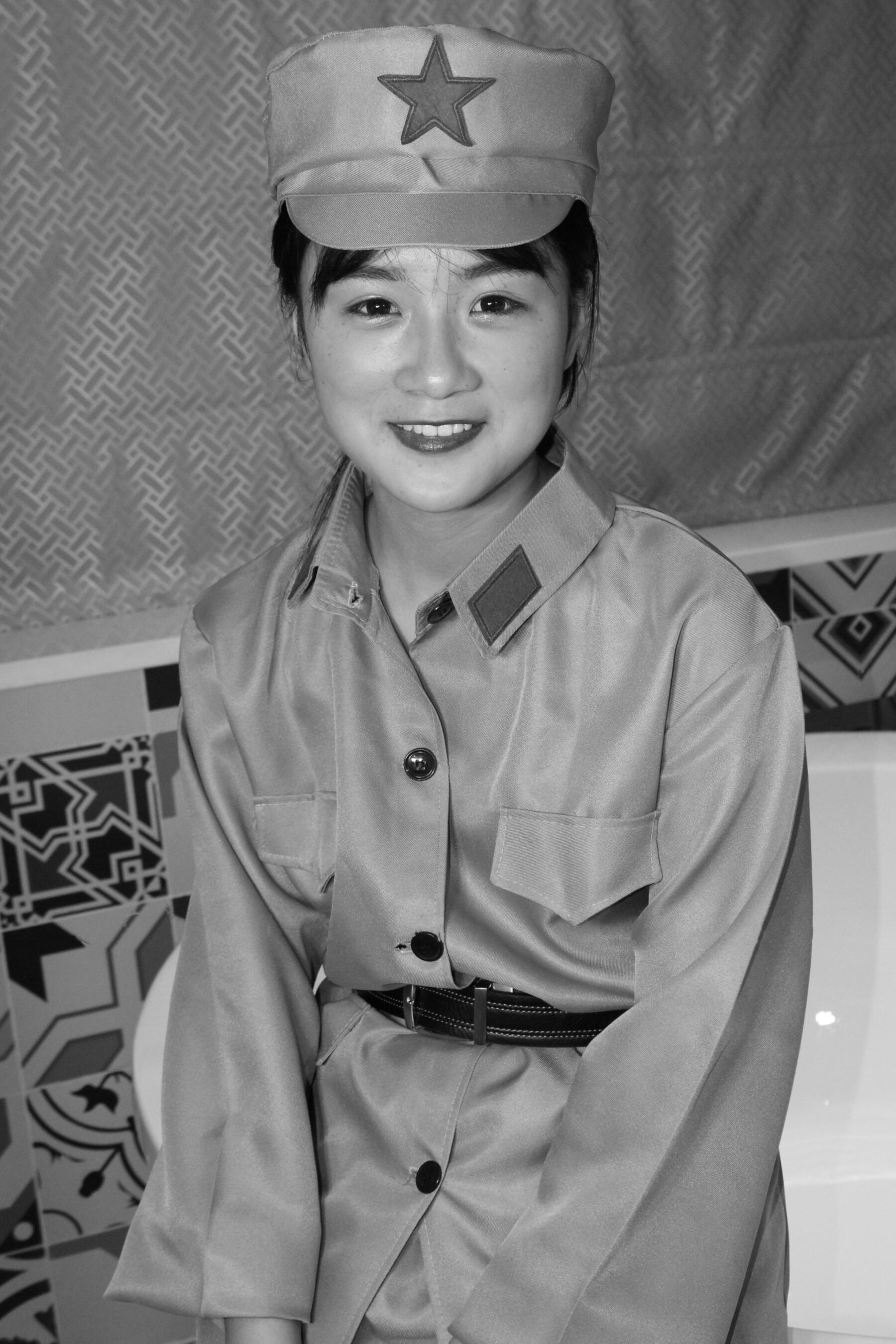 国模蓝齐儿人体私拍套图