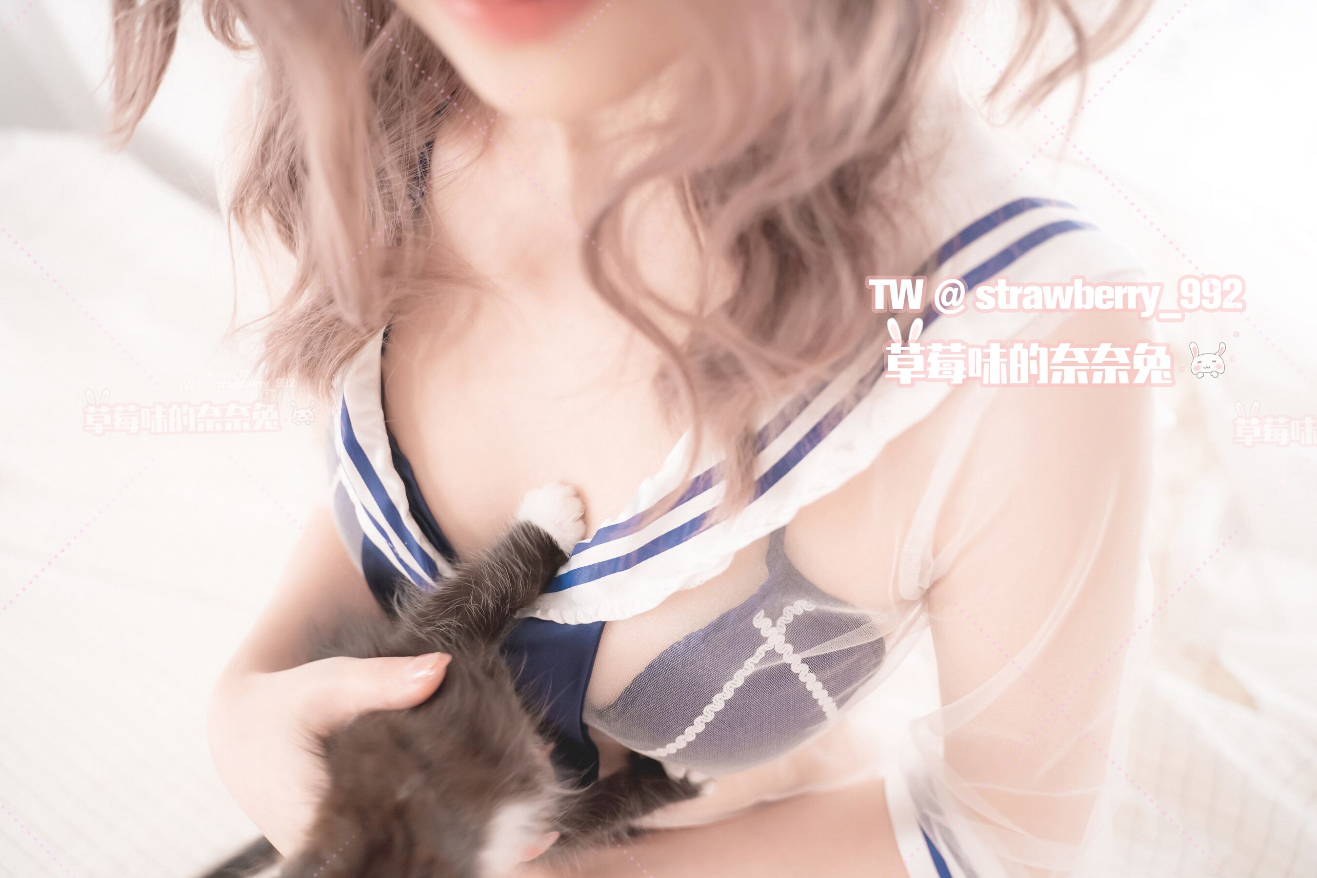 草莓味的奈奈兔《水手服》