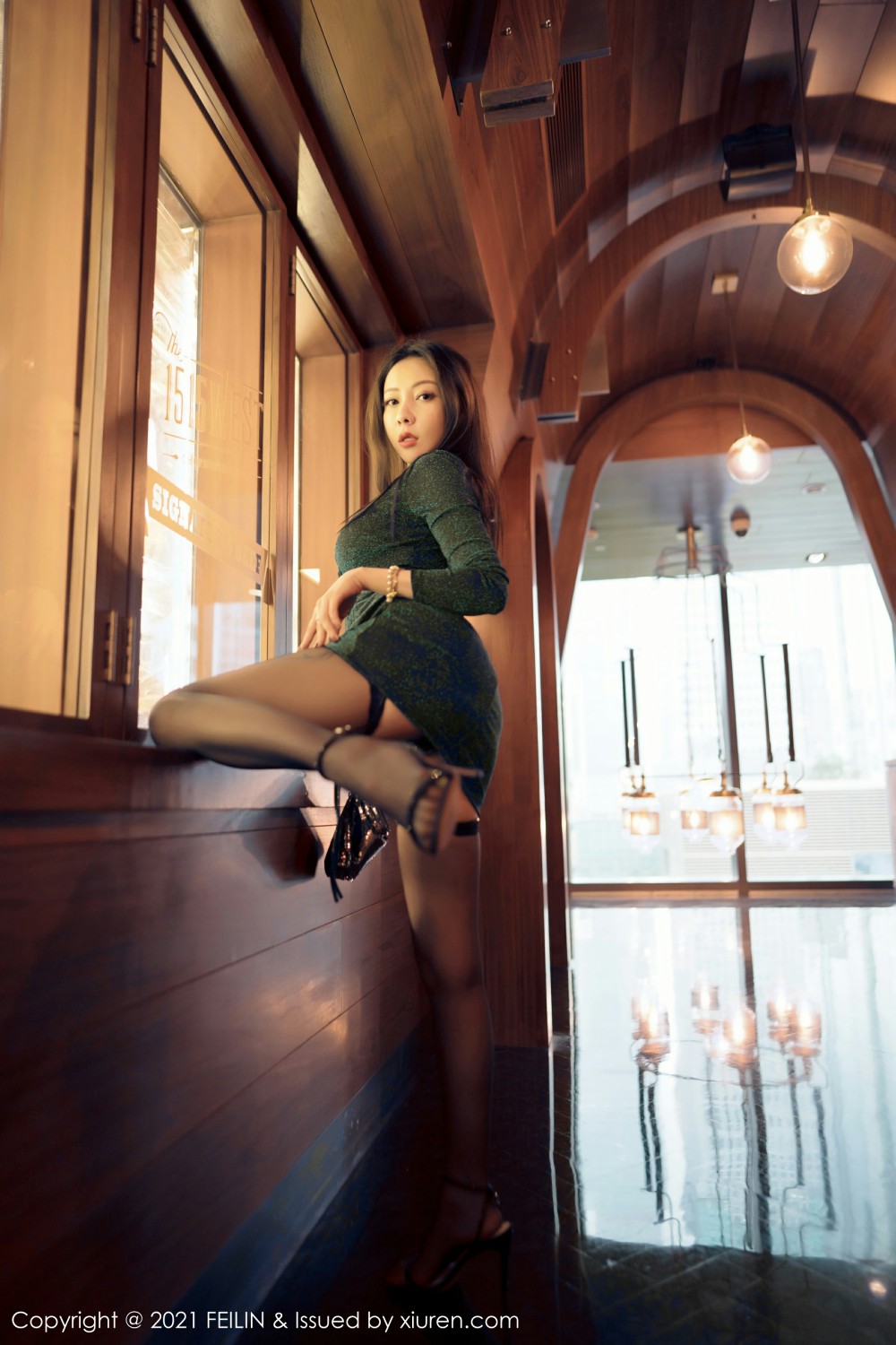 [FEILIN嗲囡囡] 2021.10.08 VOL.416 果儿Victoria