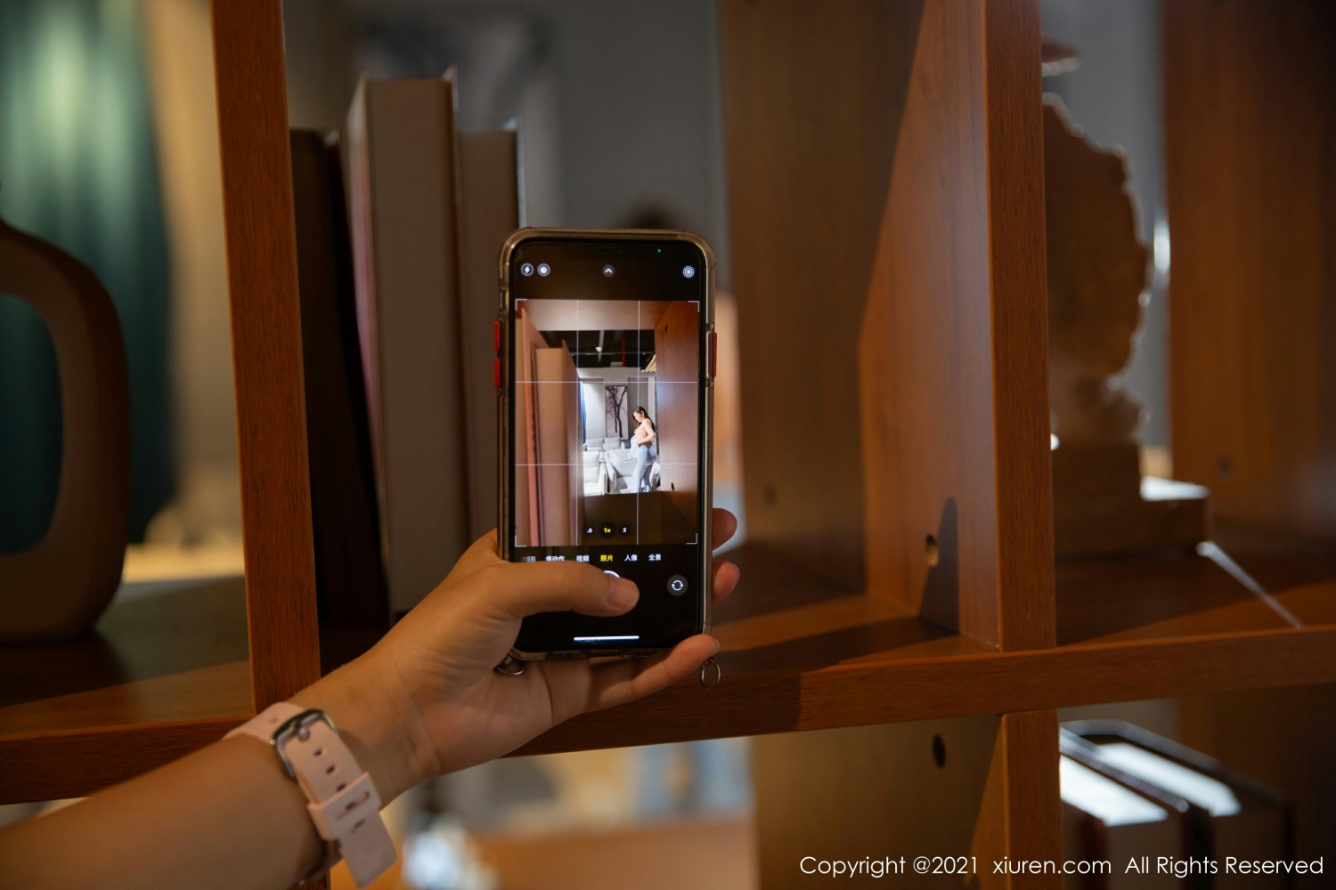 [XiuRen秀人网] 2021.12.29 No.4404 杨晨晨Yome 图书馆偷窥