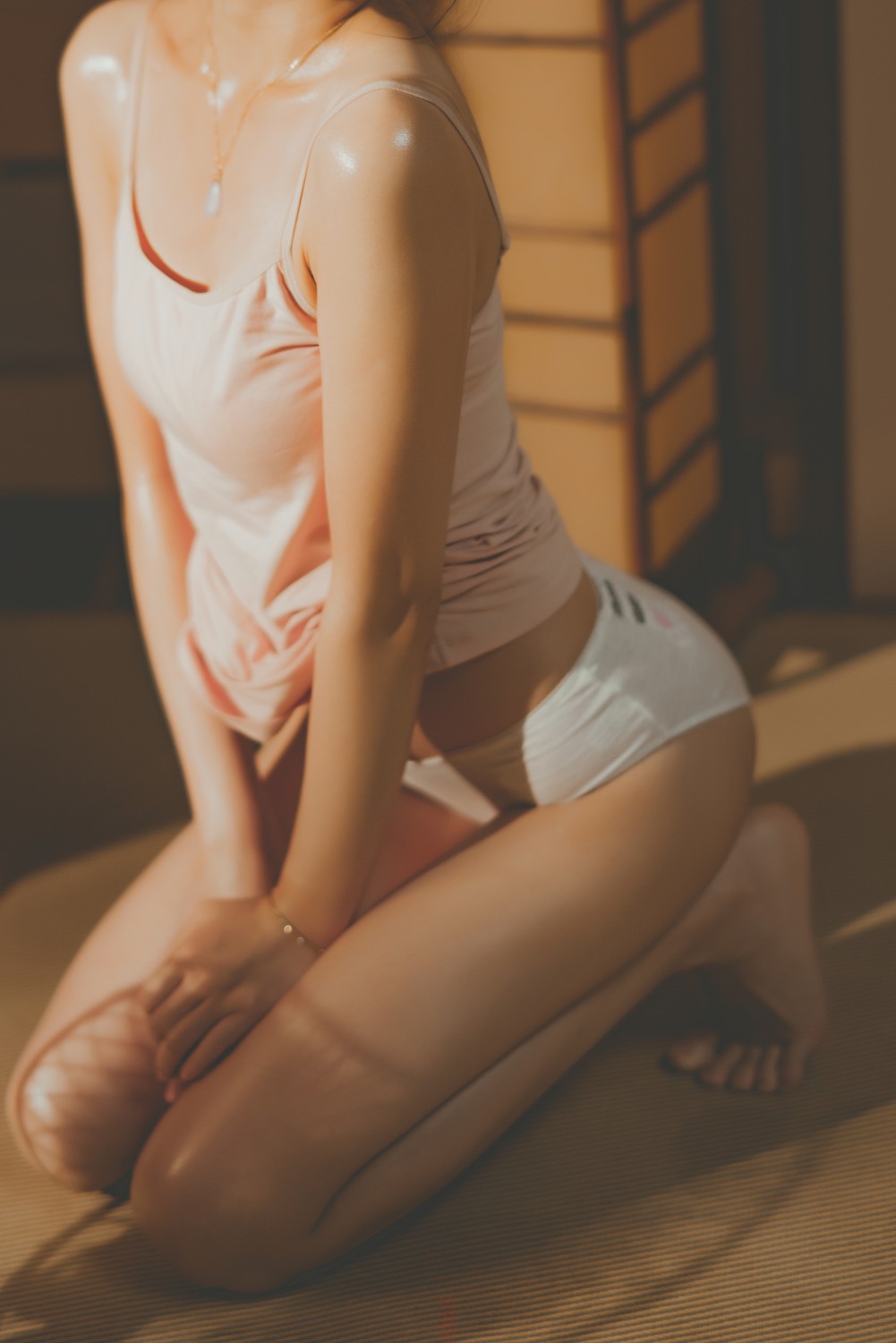 [Cosplay]NAGISA魔物喵 – Hot summer 炙夏 Part 02