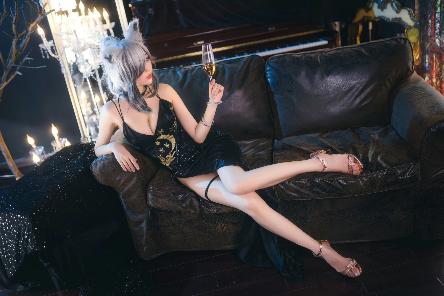 周叽是可爱兔兔 - 礼服