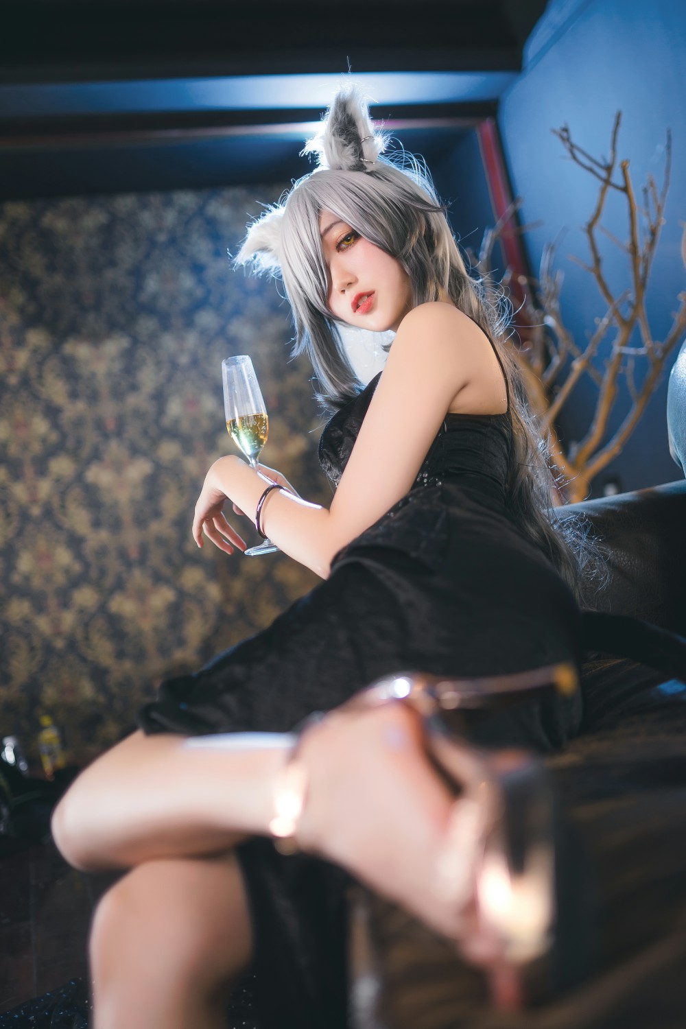 周叽是可爱兔兔 - 礼服