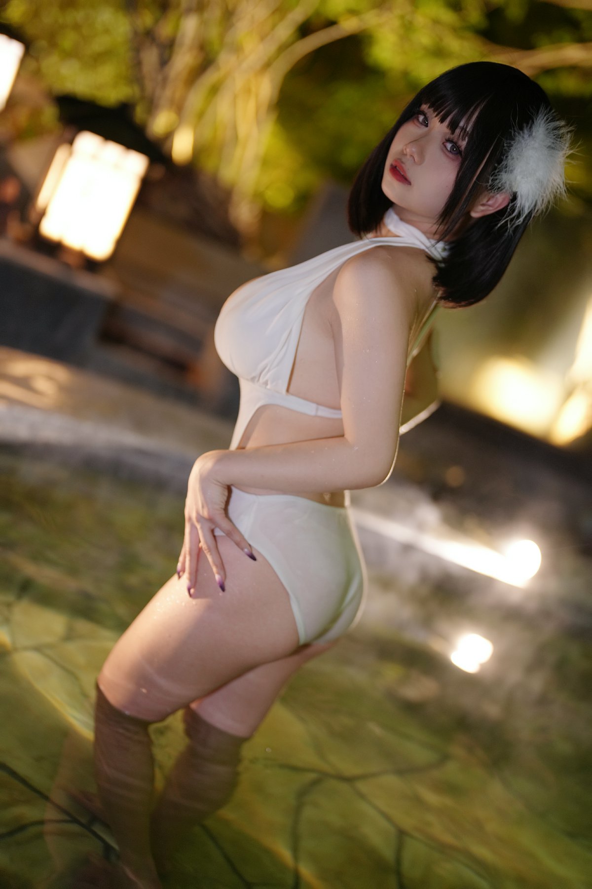 末夜787 - 夏日白色泳装