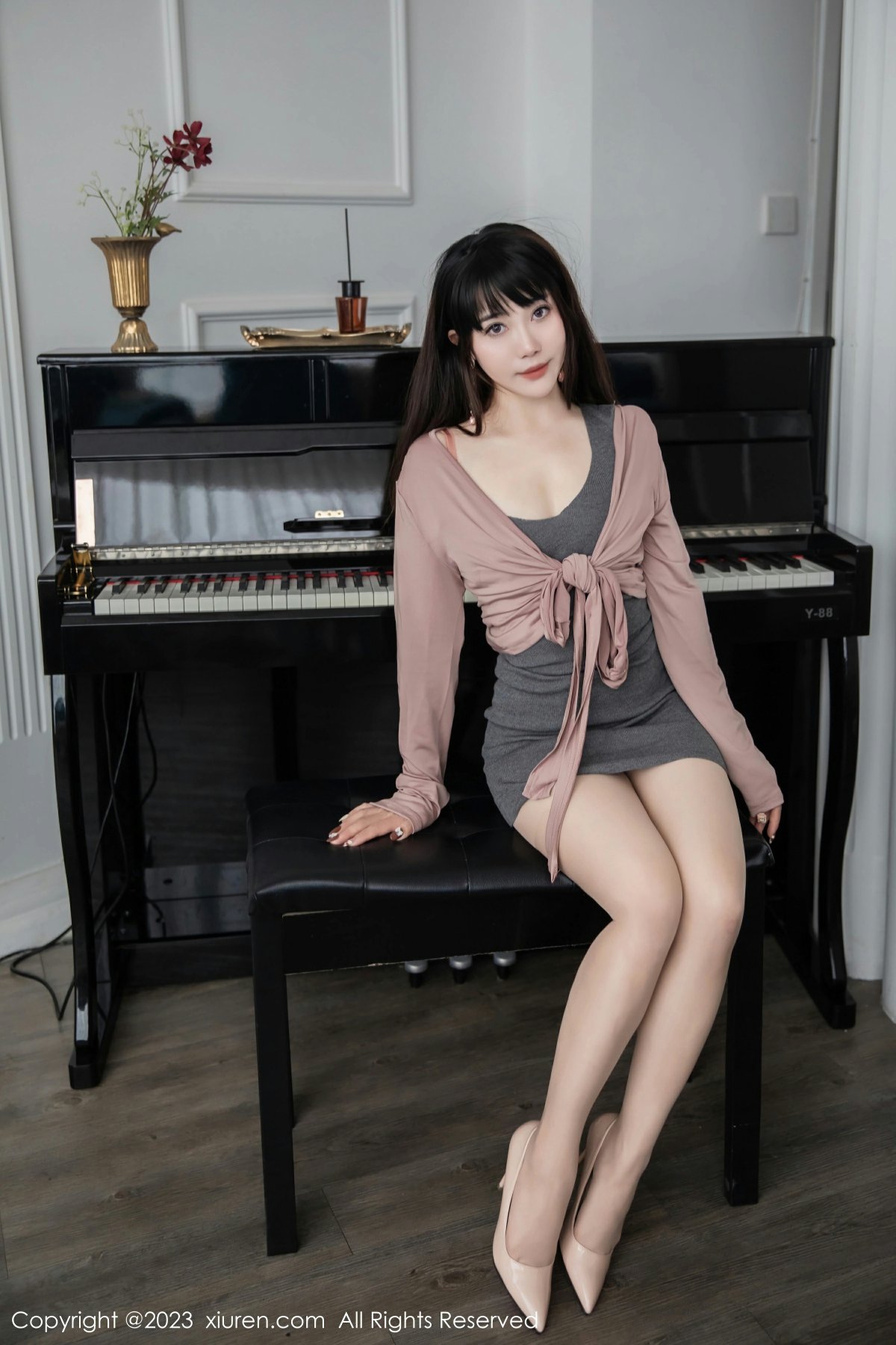 [XiuRen秀人网] 2023.04.07 No.6532 严利娅Yuliya