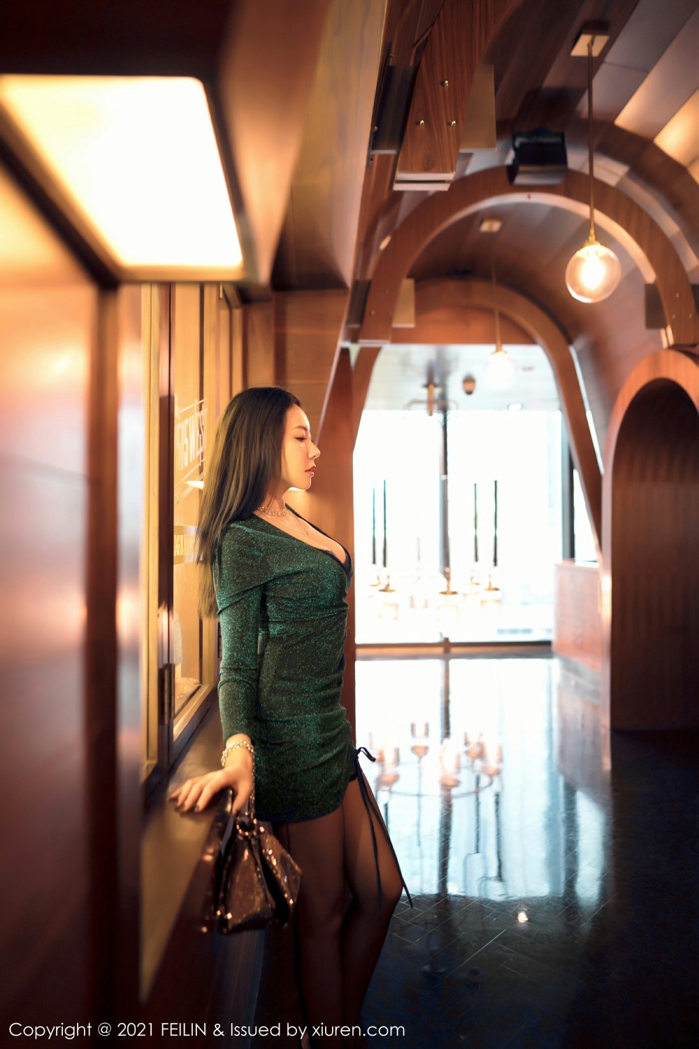 [FEILIN嗲囡囡] 2021.10.08 VOL.416 果儿Victoria