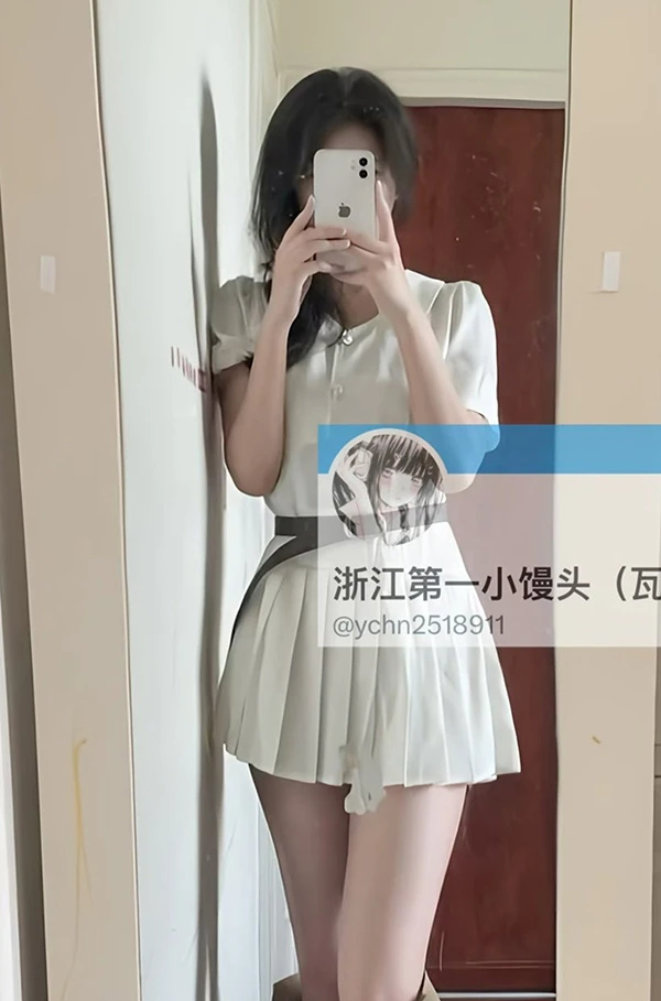 福利姬浙江第一小馒头@ychn2518911稀缺尺度图